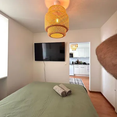 Helle Im Herzen Von 24h Checkin * Zürich