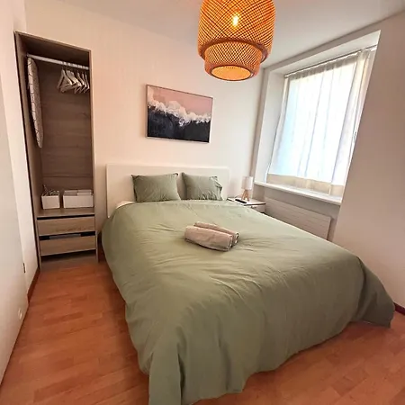 Helle Im Herzen Von 24h Checkin Zürich